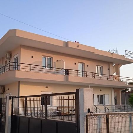 Villa Hysesani Vlorë エクステリア 写真