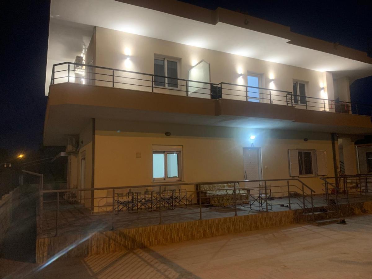 Villa Hysesani Vlorë エクステリア 写真