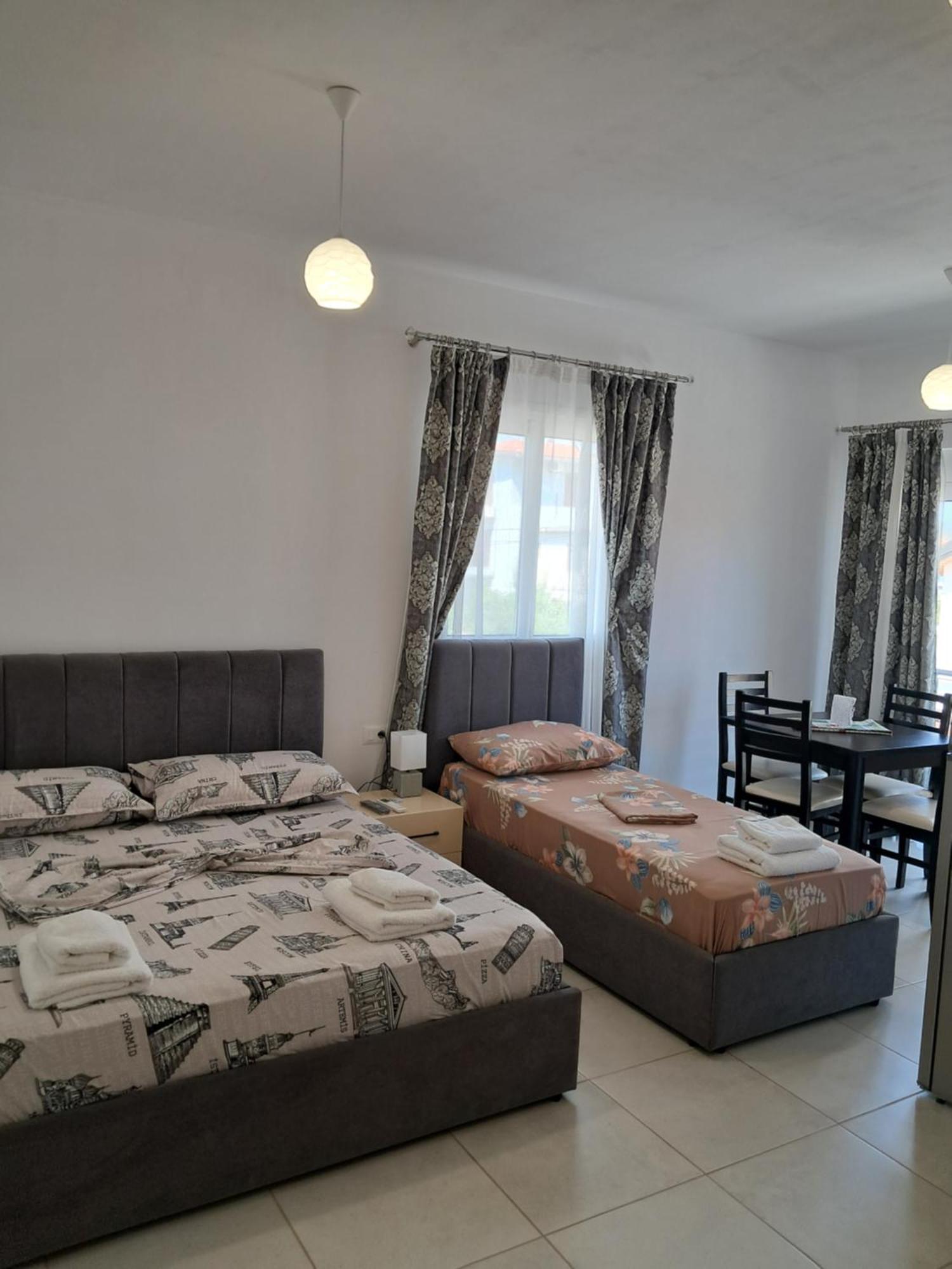 Villa Hysesani Vlorë エクステリア 写真