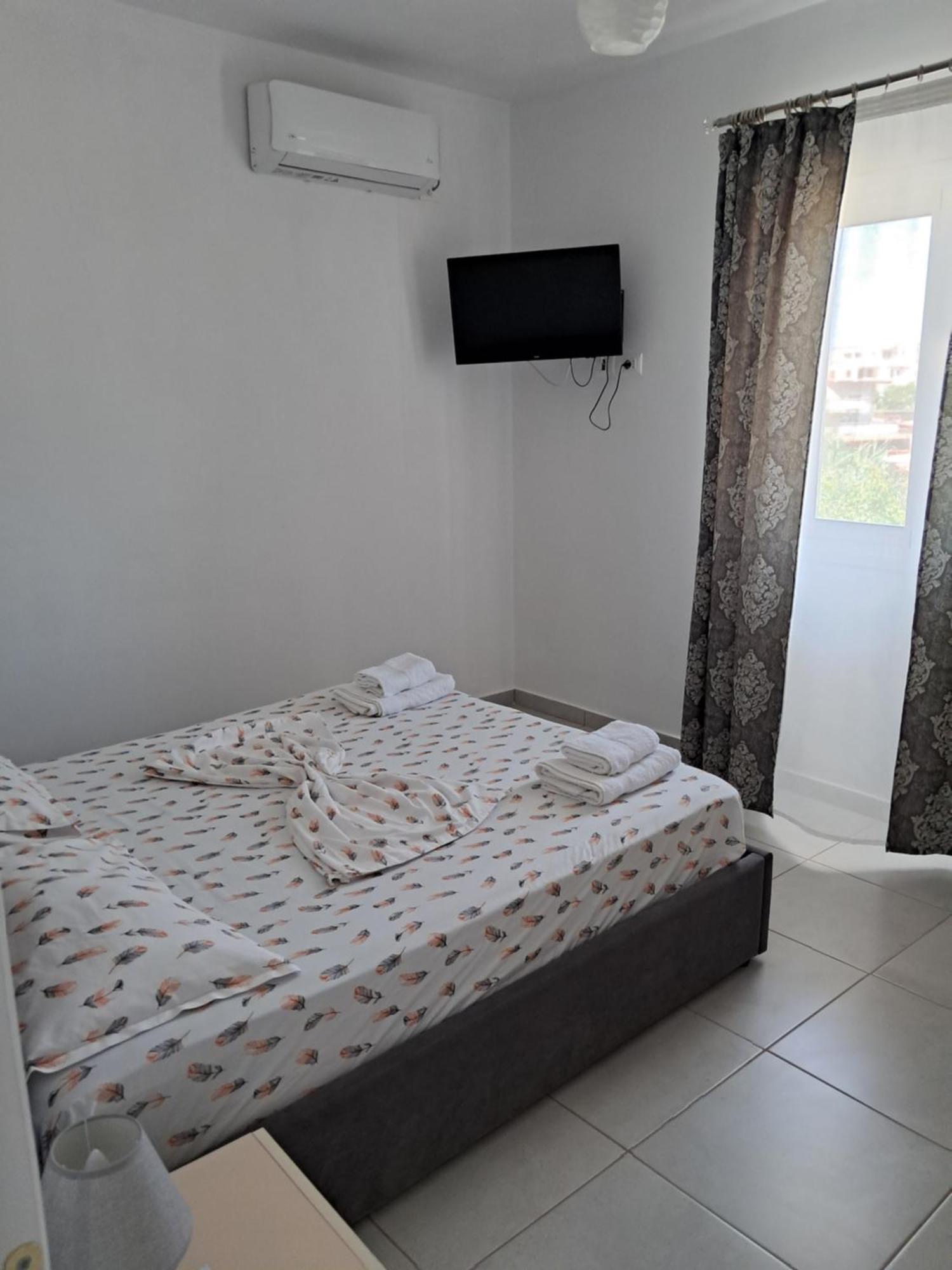 Villa Hysesani Vlorë エクステリア 写真